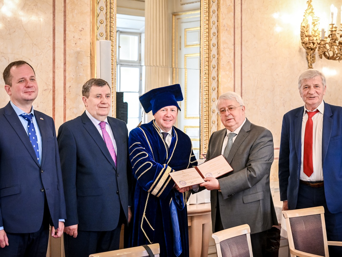 UP Rector Emeritus Jaroslav Miller awarded honorary doctorate from Kyiv Žurnál News & Events